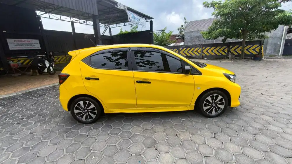 BRIO SATYA E CVT upgrade RS (Sejak Beli)