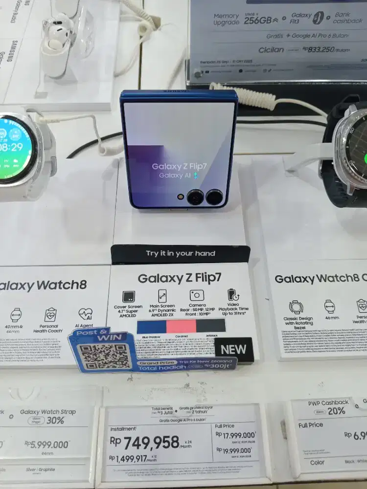 SAMSUNG GALAXY Z FLIP7