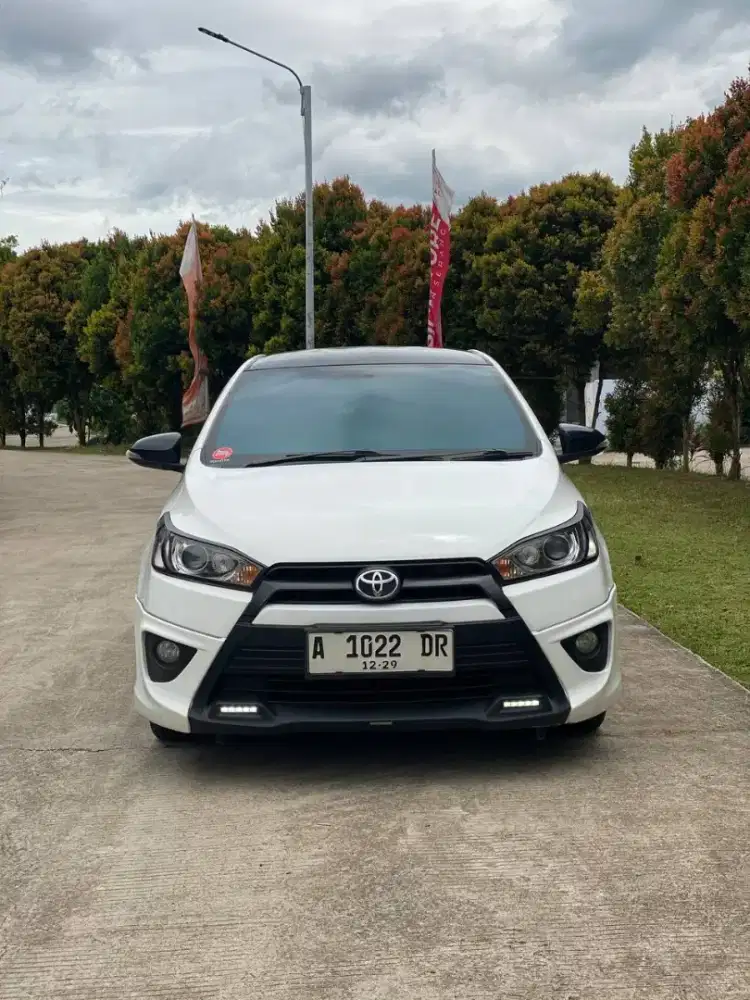Mau jual mobil Yaris s trd matic 2014 NEGO