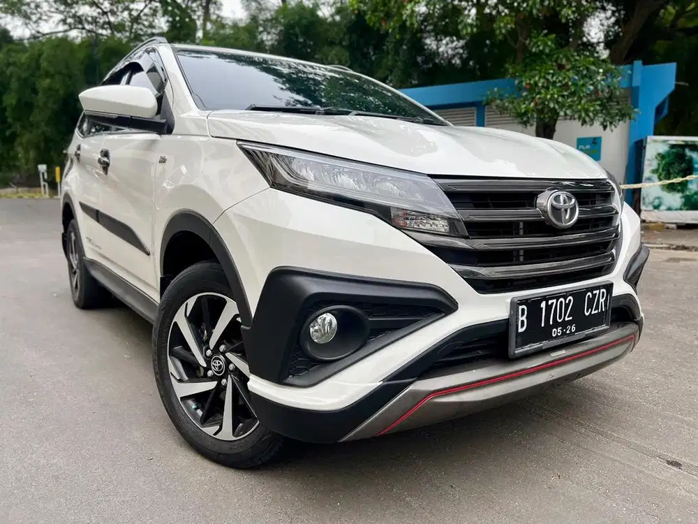 Toyota New Rush 1.5 TRD Sportivo AT 2021