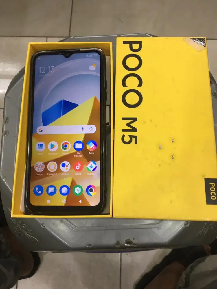 Dijual Poco M5 ram 4/128 lengkap mulus