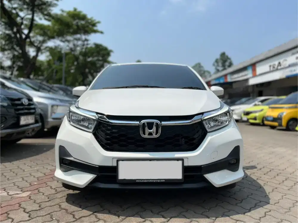 KM 6RB TERMURAH HONDA BRIO E CVT AT 2024 PUTIH