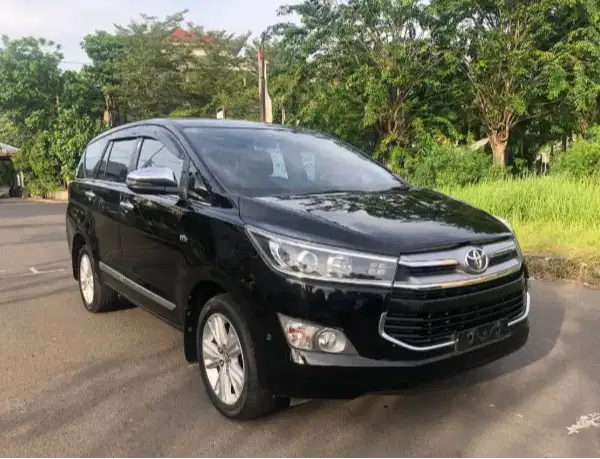 Toyota Innova Reborn 2.0 Q AT 2020