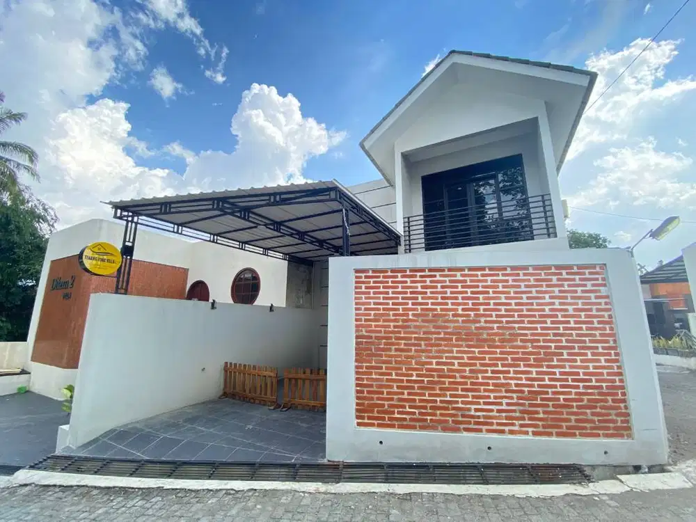 RUMAH VILLA 2 LANTAI DENGAN PRIVATE POOL DI JL PALAGAN KM 16 SLEMAN