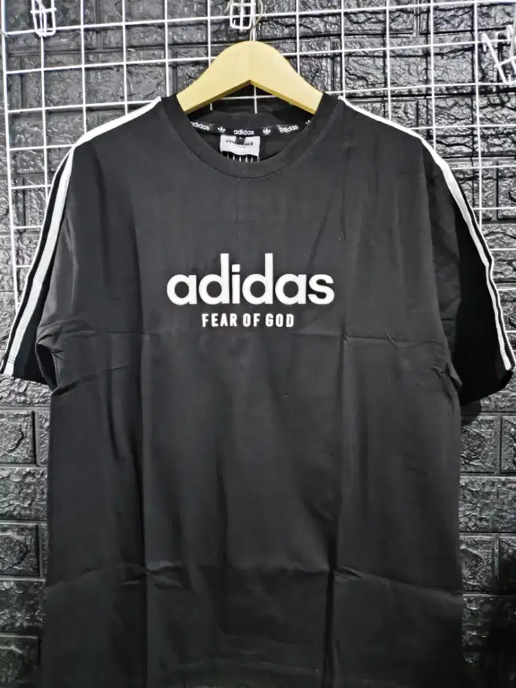 T-shirt Adi FOG hitam size L to XL