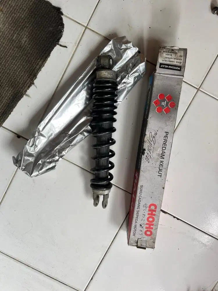 shock belakang original vario 125