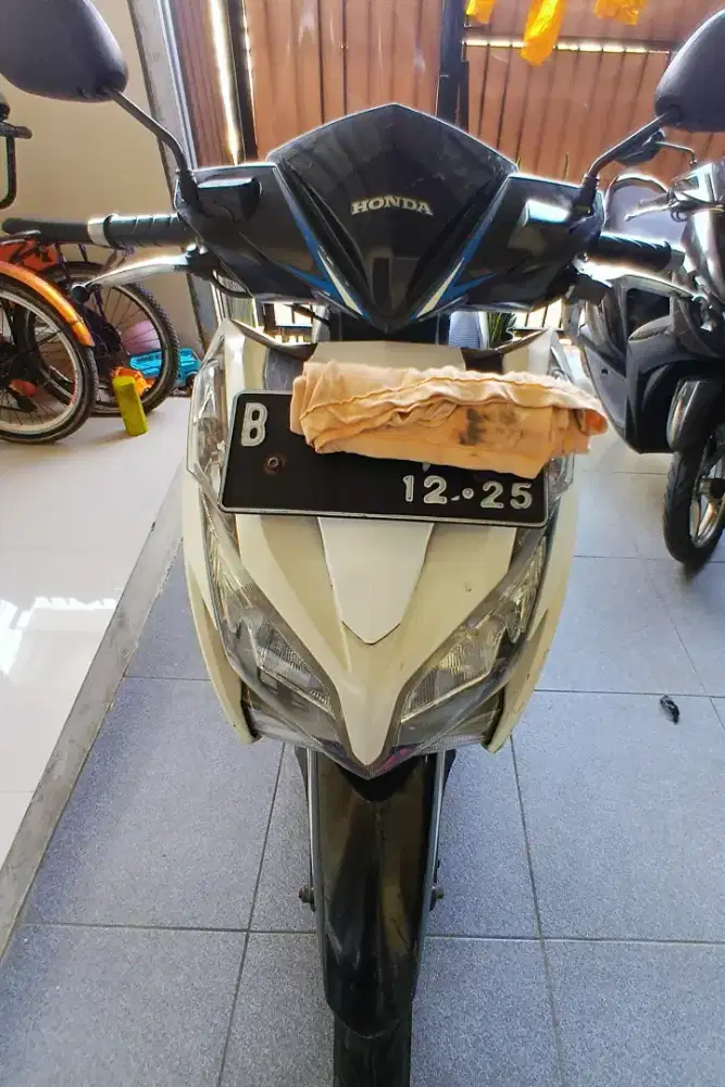 Vario 125 fi kzr 2012