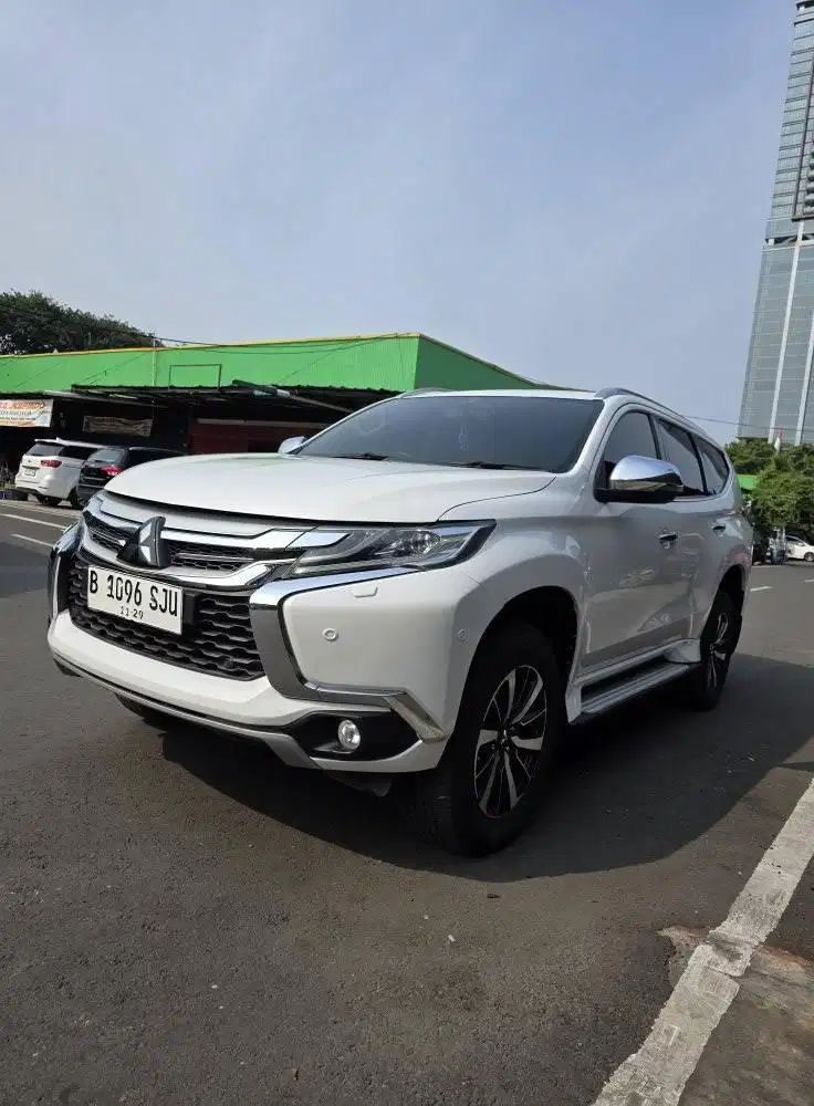 mitsubishi Pajero Ultimate # fortuner