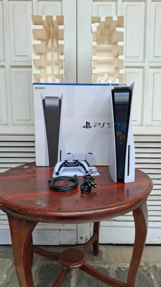 Jual Cepat PS5 Fat Disc CFI-1218A Ex Garansi Resmi Sony Ind (Mulus)