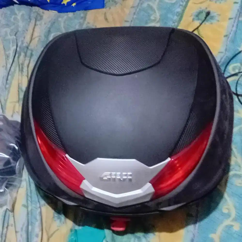 Box PCX GIVI B360N dan BASEPLATER
