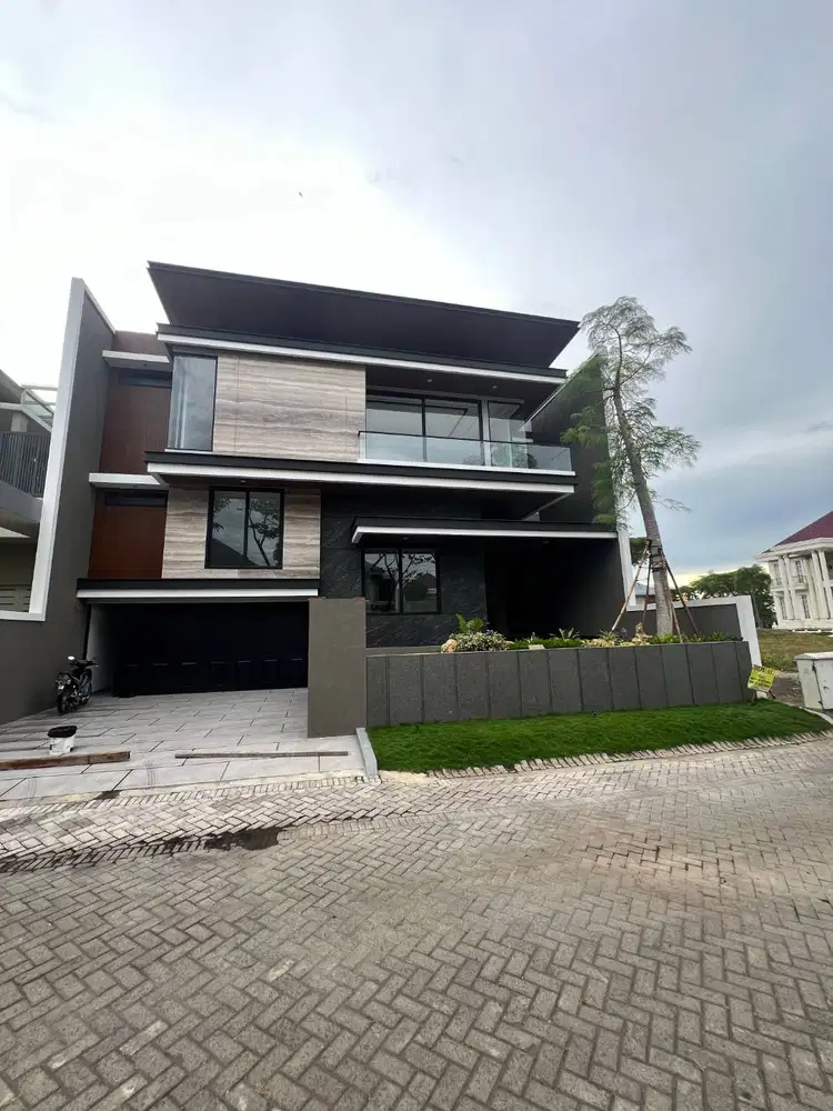 Dijual Rumah Baru Gress Mewah High Spec Newton Hill Citraland Surabaya