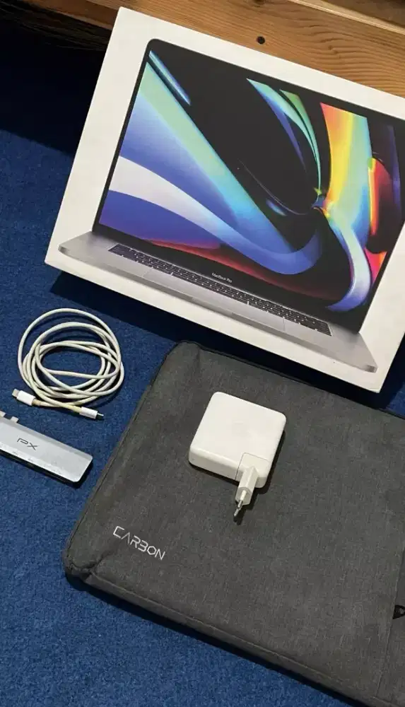 Macbook Pro 2019 16/256Gb