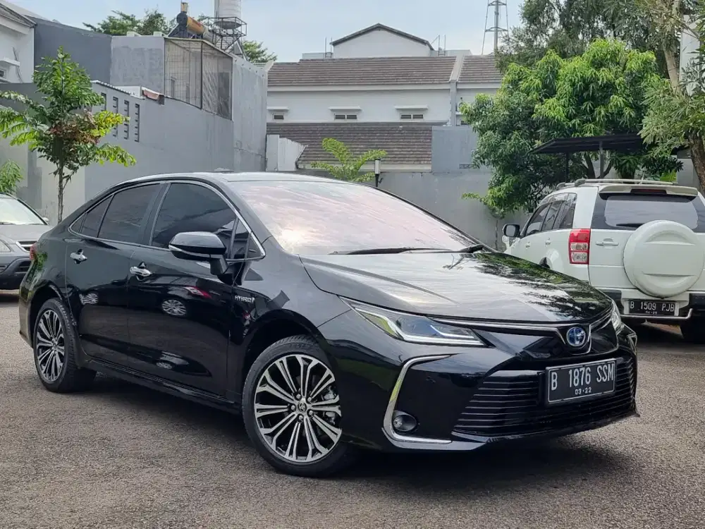 2022 Corolla Altis Hybrid LOW KM