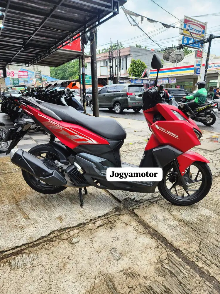 Honda Vario 160 cbs tahun 2023