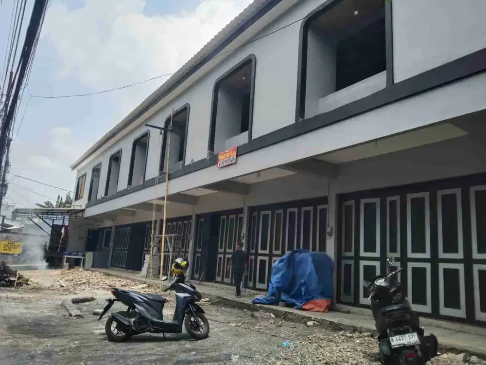 Ruko gandeng disewa jalan utama jagakarsa