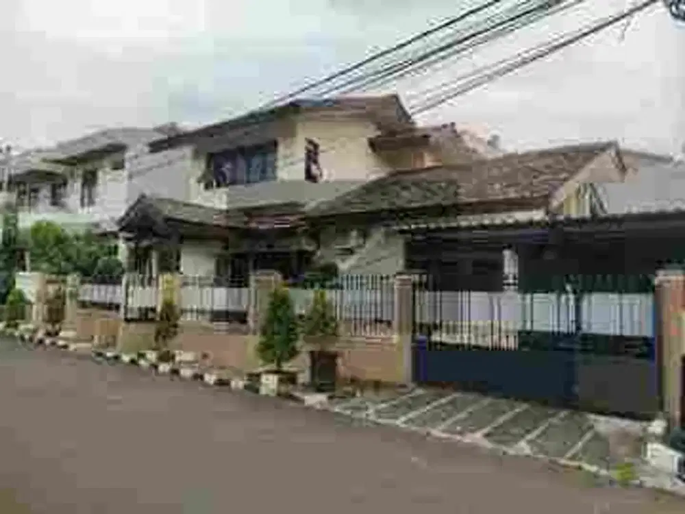 rumah lega, 300m², Jaktim, Billy moon pondok kelapa Jakarta Timur