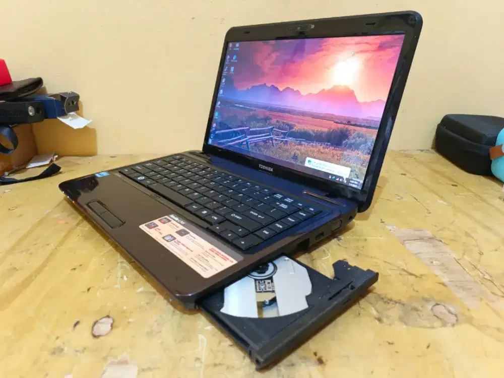 Toshiba L745 Gen 2 Core i3 Second
