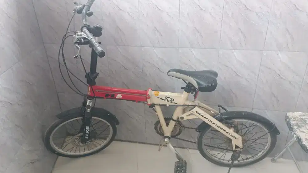 Sepeda lipat folker
