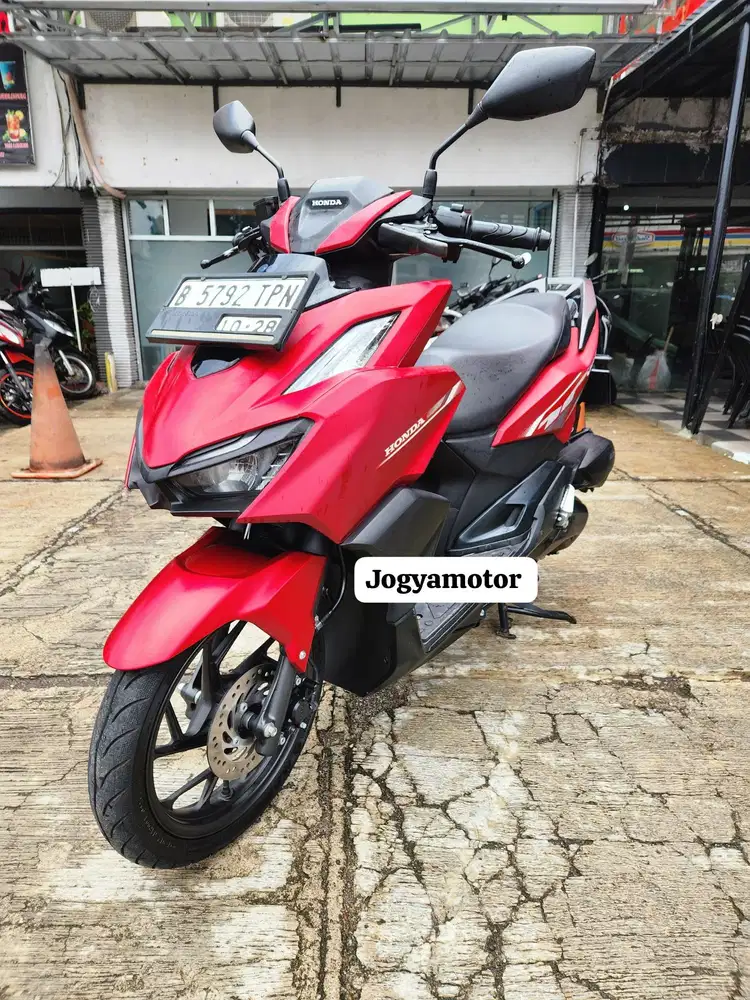 Honda Vario 160 cbs 2023 cash & credit