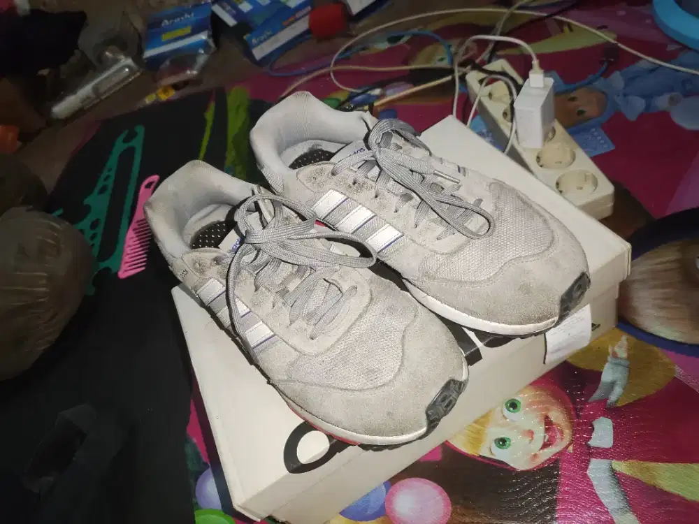 Adidas run 80s size 43