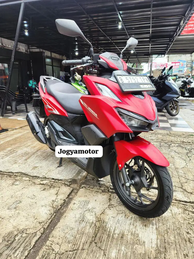 Honda Vario 160 cc cbs tahun 2023 cash dan credit
