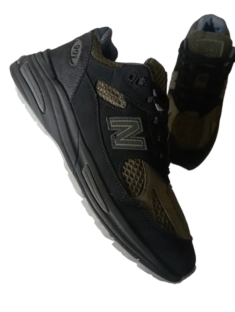 Sepatu New Balance Size 43