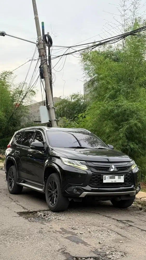 Mitsubishi Pajero Sport Dakar 2018 Sunroof Automatic