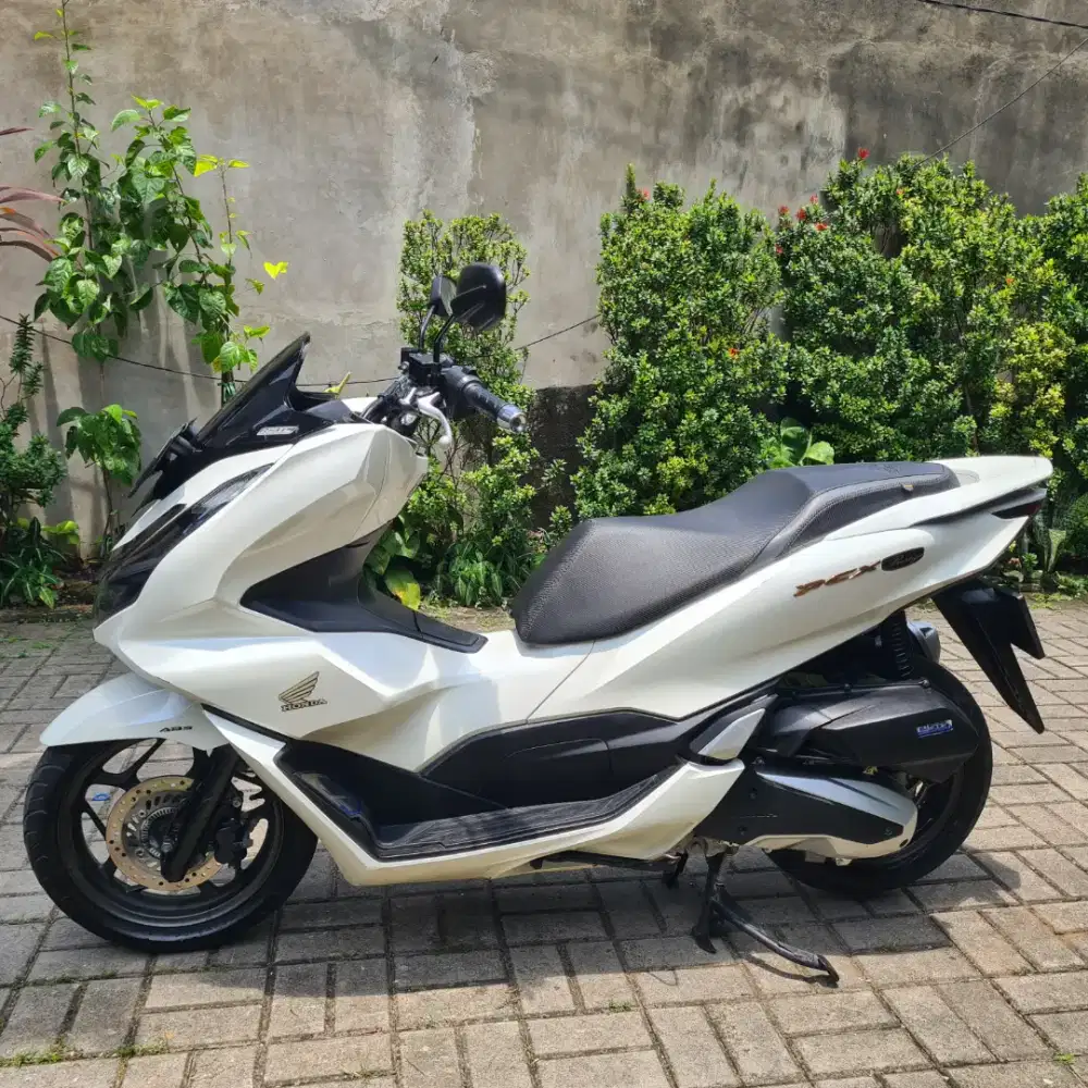 Honda PCX 160 ABS 2022 PUTIH