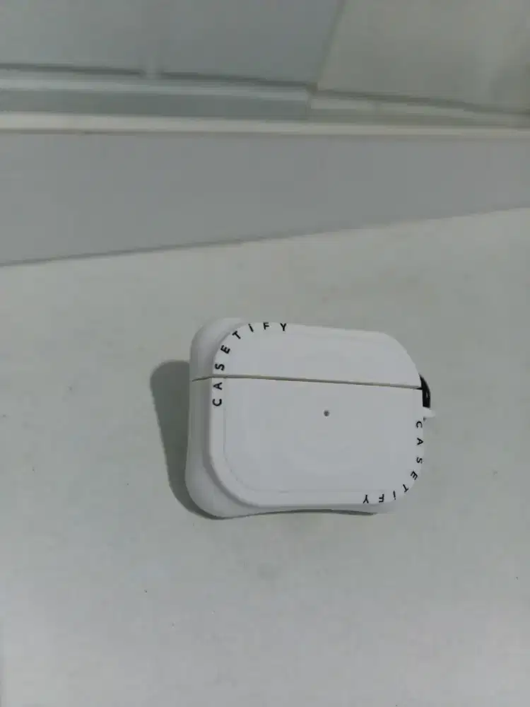 Dijual TWS dengan casing CASETIFY