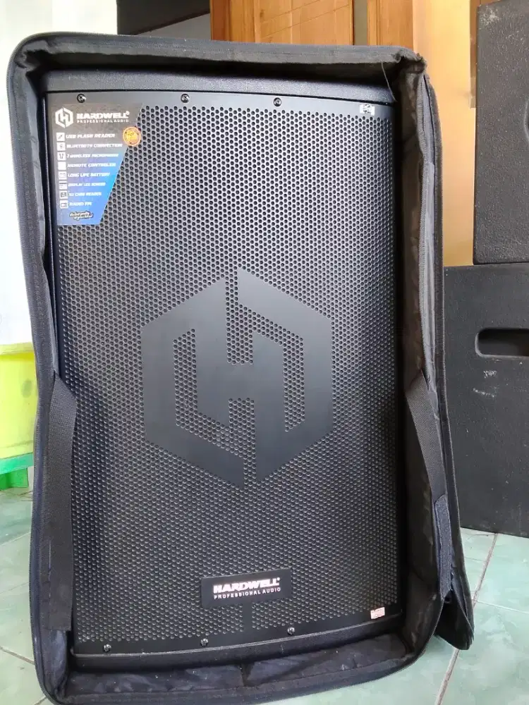 Hardwell Emerald 15 Pro 600watt Sound Portable