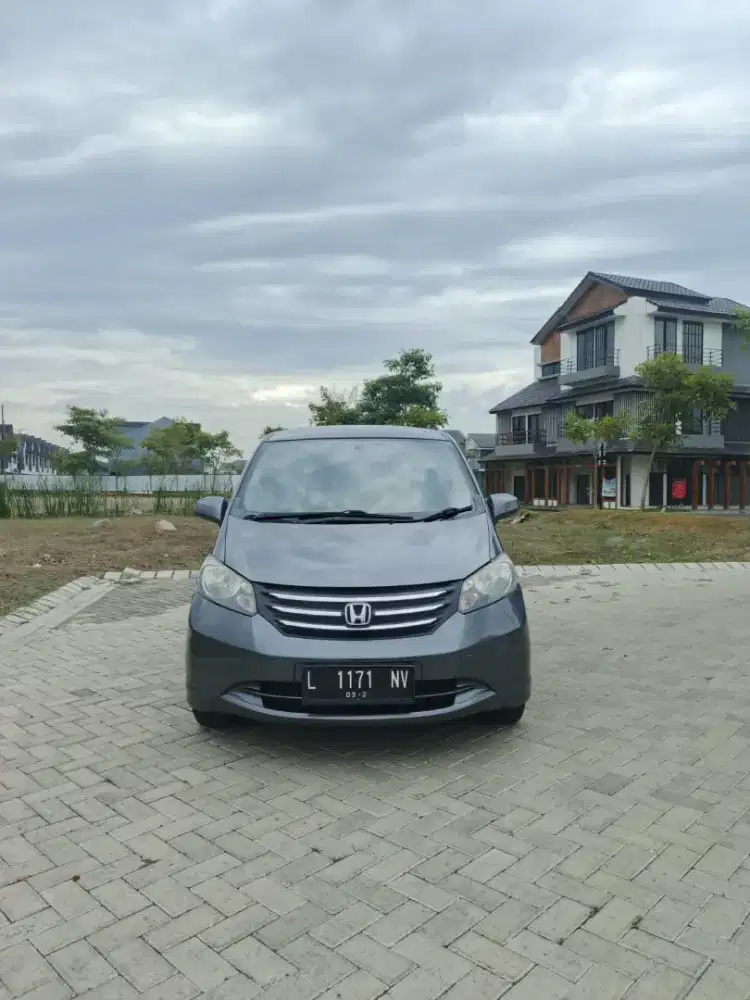 Honda Freed 1.5 E PSD AT 2010