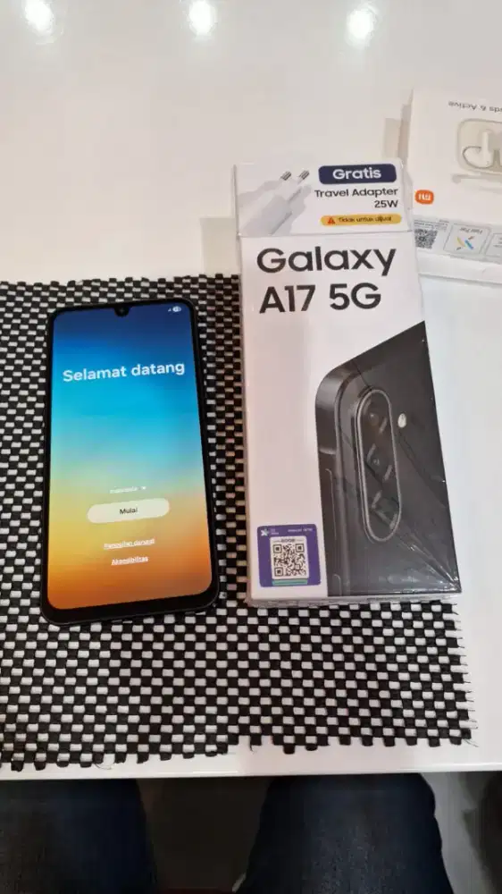 Samsung A17 5G free keoala charher