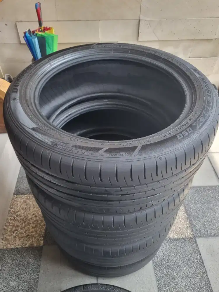 4 Ban Dunlop SP Sport Maxx 225/50/R18 ex Zenix Q Hybrid 2023