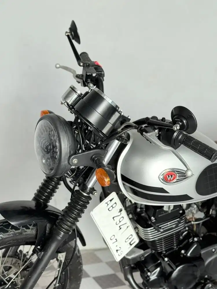 Kawasaki w 175 km 10 rbuan