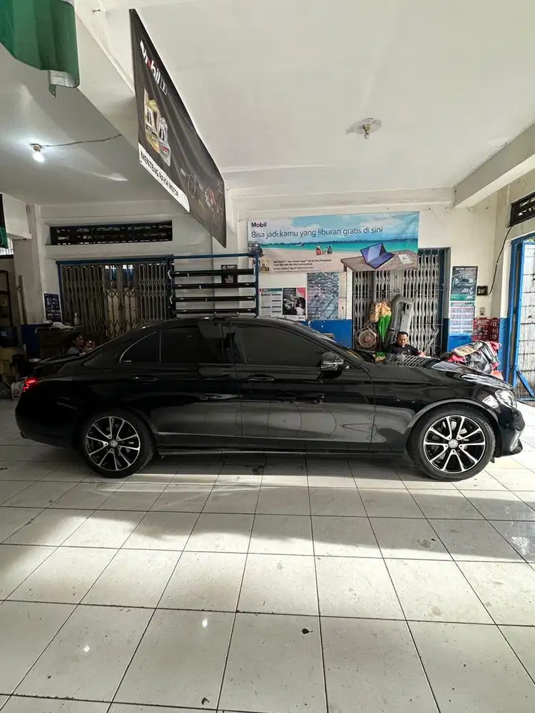 Mercedes benz E300 Avantgarde CBU