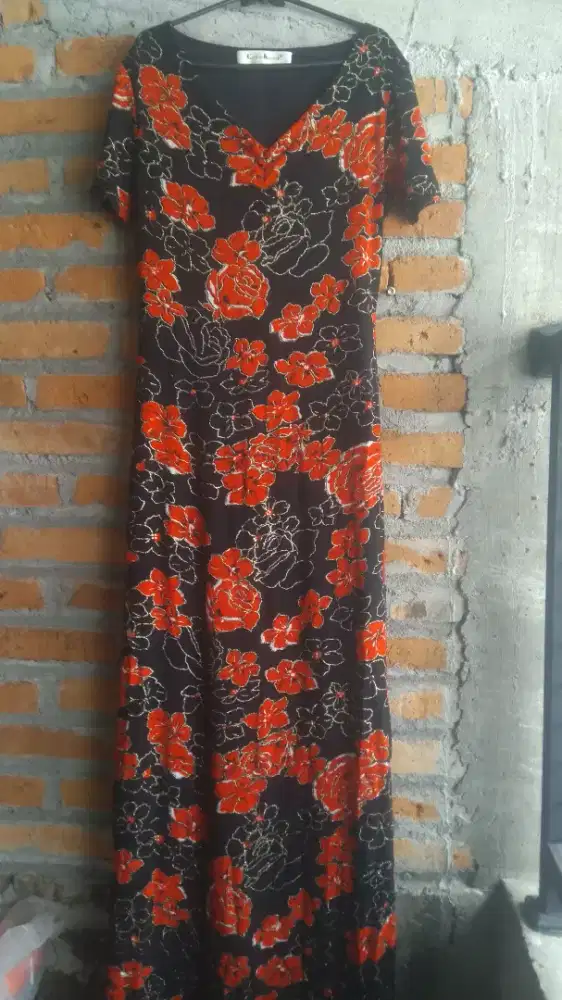 ROK TERUSAN PANJANG BUNGA BY CAROLINE KOSASIH