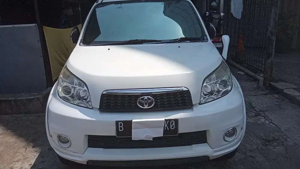 Toyota Rush 2011 Bensin