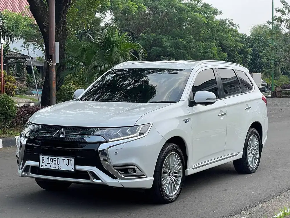 Mitsubishi Outlander PHEV 2019 Hybrid