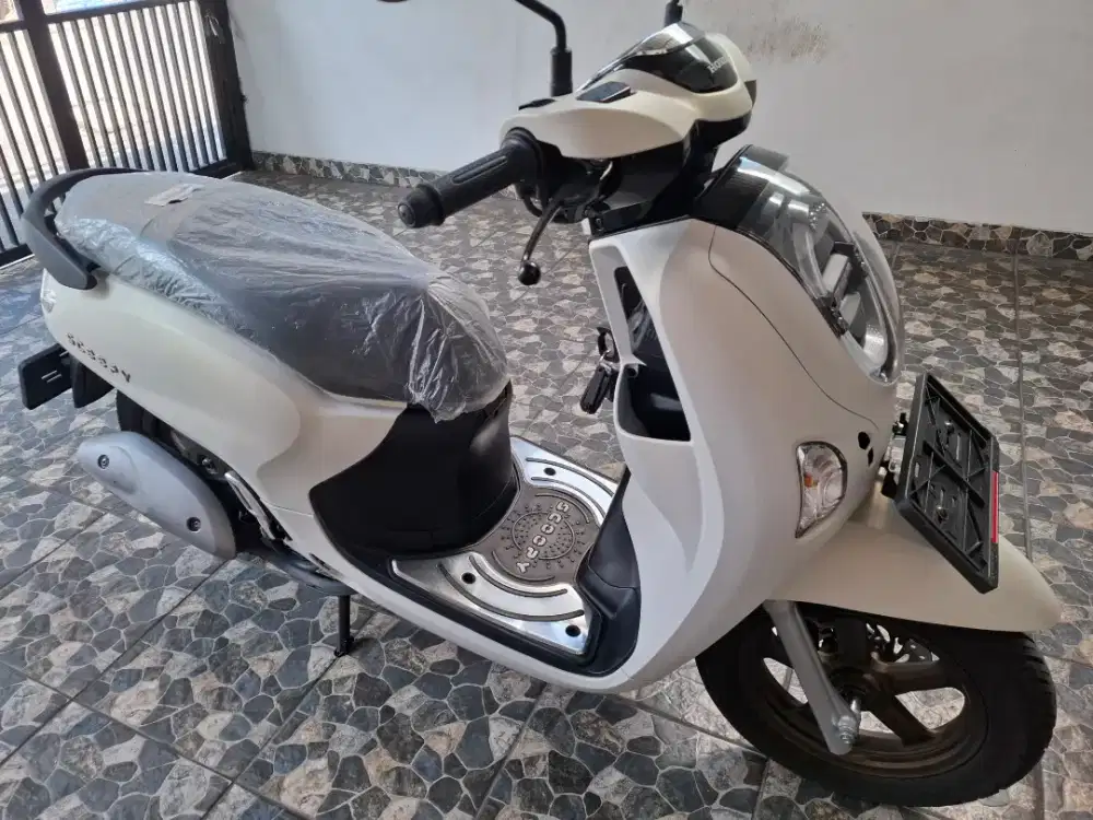 Km4rb keyless DKI, honda scoopy CBS iss LED 2025 bln 2 pajak panjang.