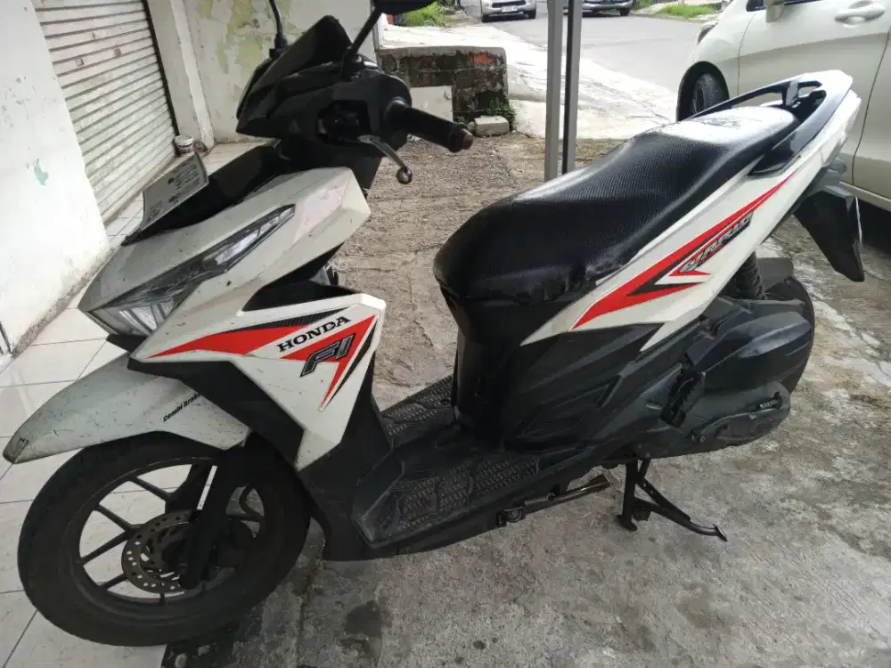 Honda vario125 led cbs th 2015 orsinil mulus surat lengkap pjk panjang