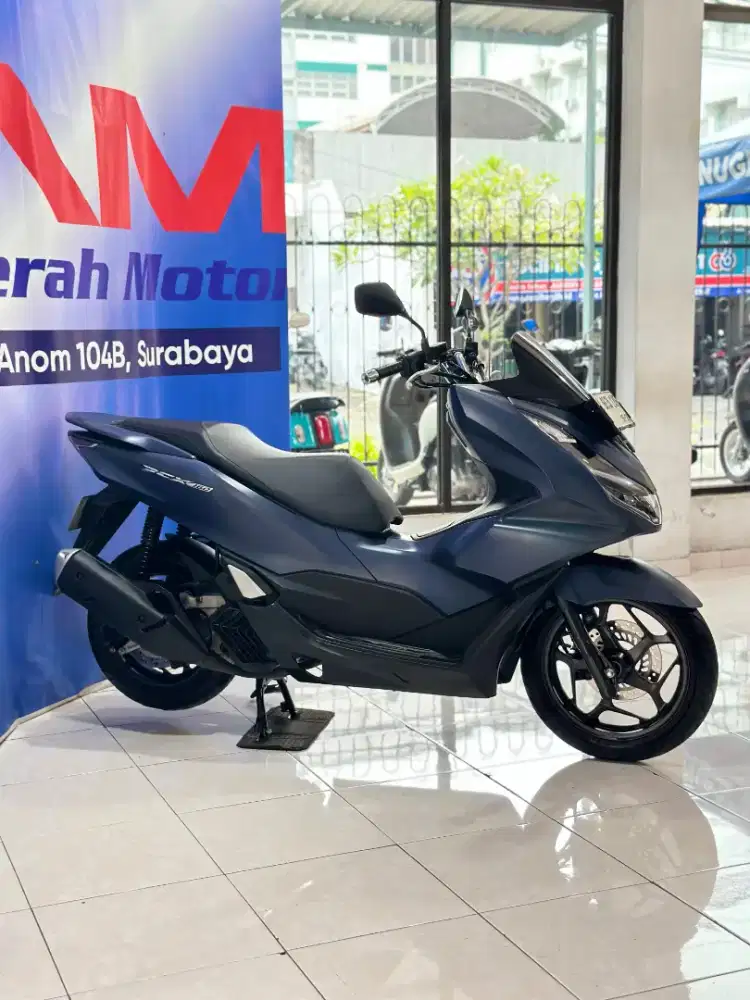 LOW KM . HONDA PCX 160 CBS MATTE BLUE TH 2023