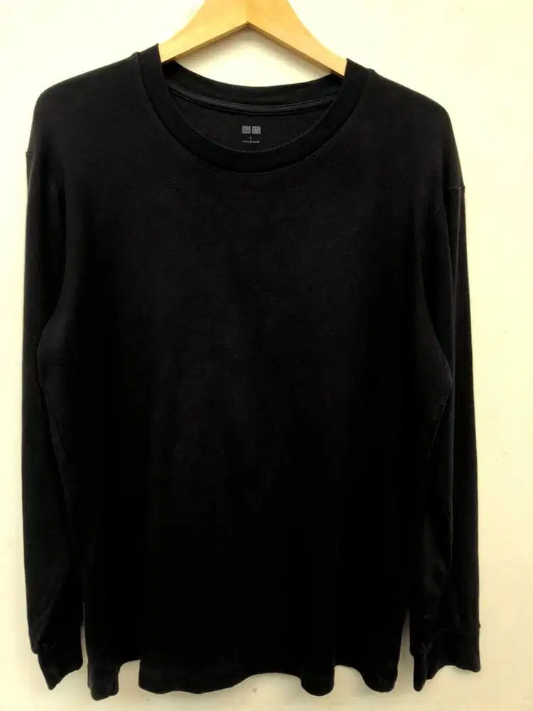 T shirt Uniqlo size L
