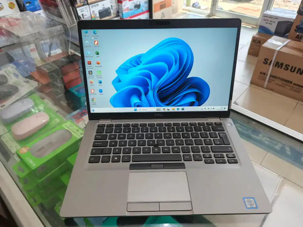 Laptop dell Latitude i5 gen 8 ram 8gb ssd 256 gb