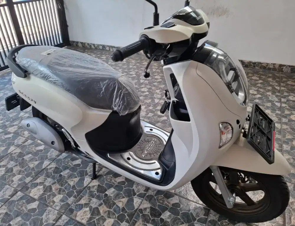 Km4rb keyless DKI, honda scoopy CBS iss LED 2025 bln 2 pajak panjang.