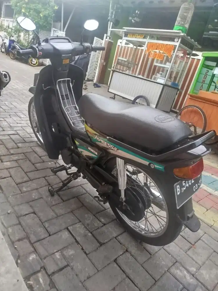 Dijual motor Honda impresa (bantu saudara jualin motor)