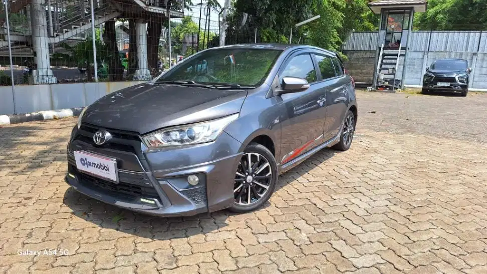 DP RENDAH Toyota Yaris 1.5 TRD Sportivo Bensin-AT 2017 WUM