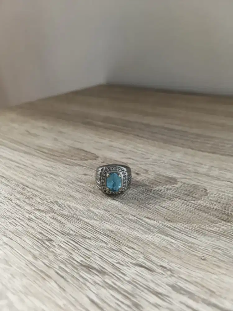 Batu Permata Blue Topaz