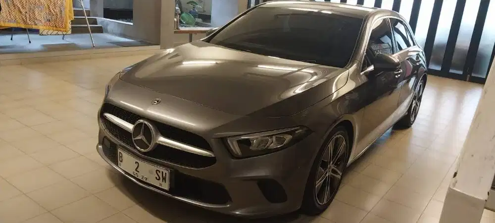 Dijual Mercedes Benz A200