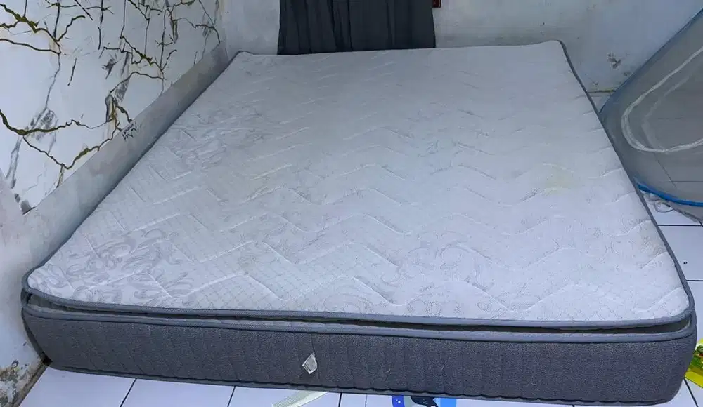 Kasur latex merek uniland