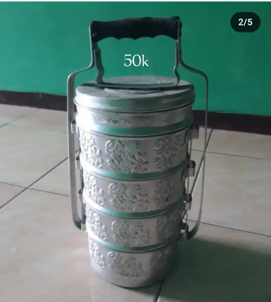 rantang dan dispenser air